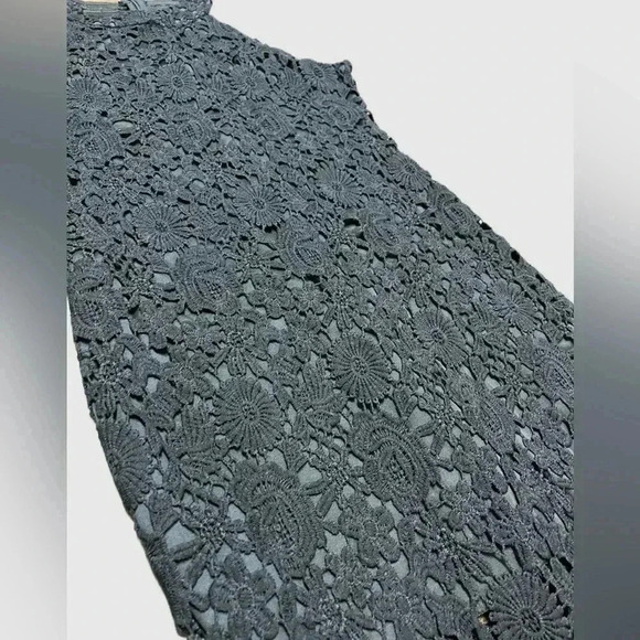 Lace Dress size sm - Picture 4 of 6